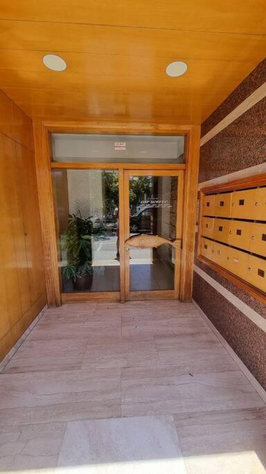 Piso En El Centro Con Vistas Al Mar Y Balcon Apartment Roses Exterior photo