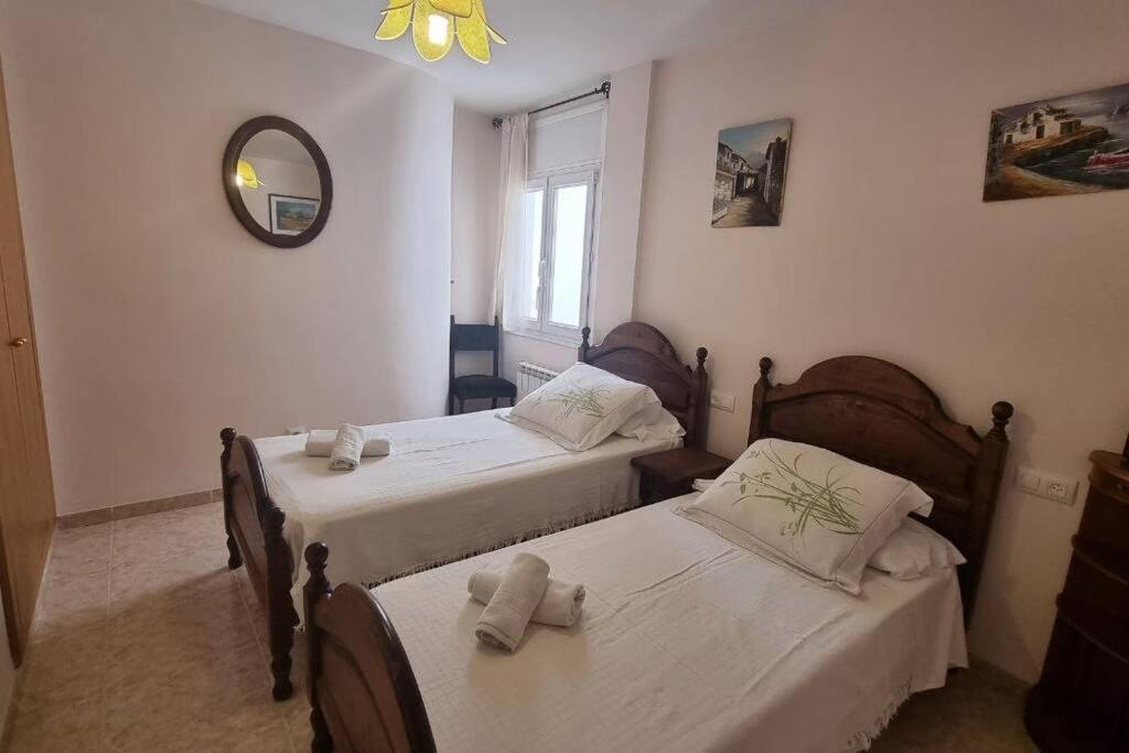 Piso En El Centro Con Vistas Al Mar Y Balcon Apartment Roses Exterior photo