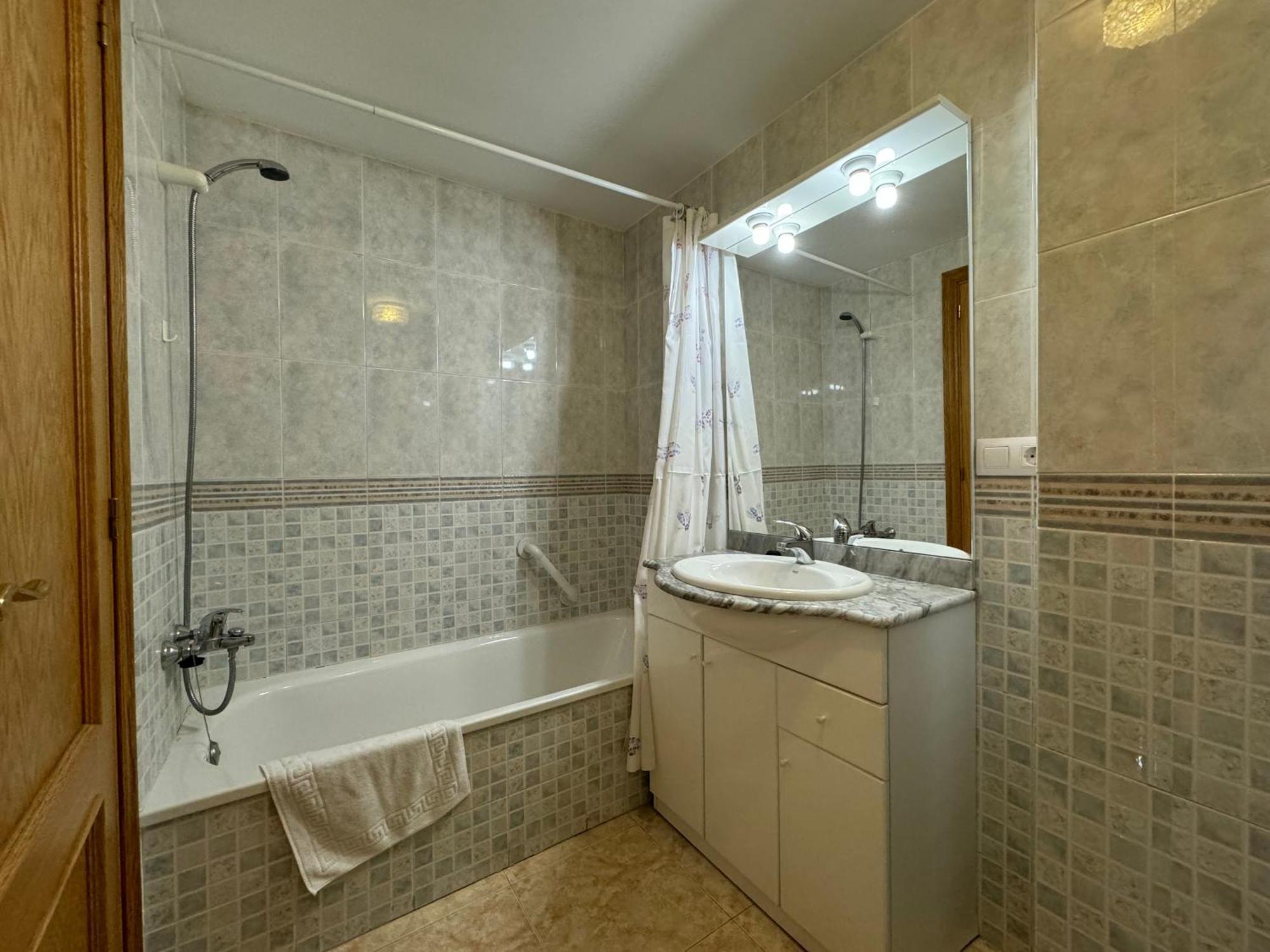Piso En El Centro Con Vistas Al Mar Y Balcon Apartment Roses Exterior photo