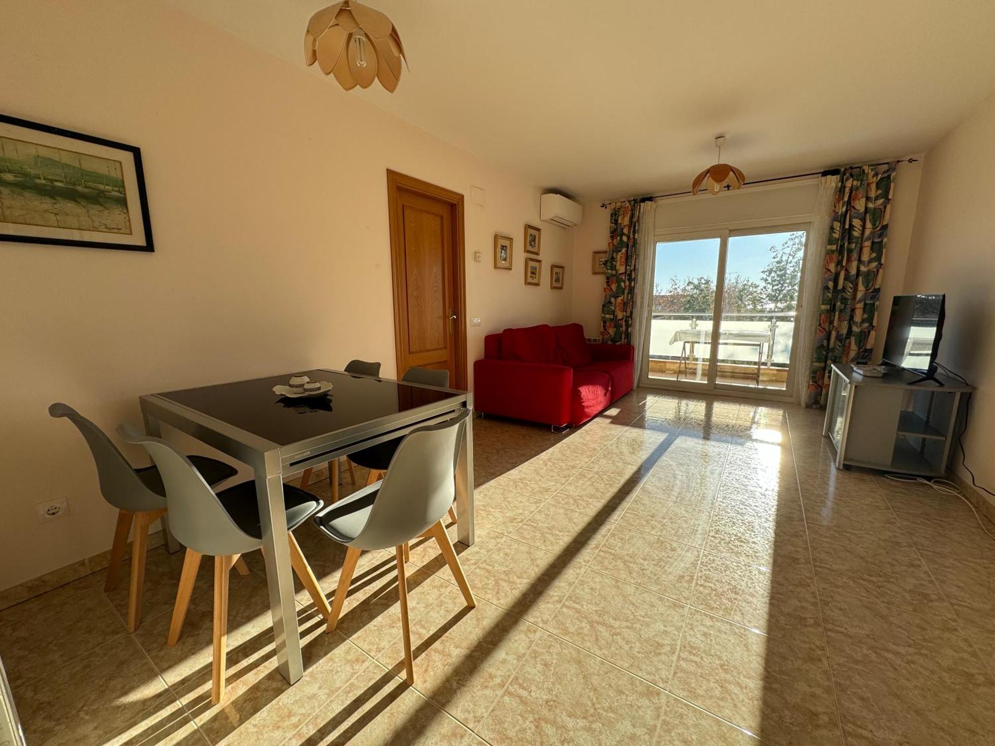 Piso En El Centro Con Vistas Al Mar Y Balcon Apartment Roses Exterior photo