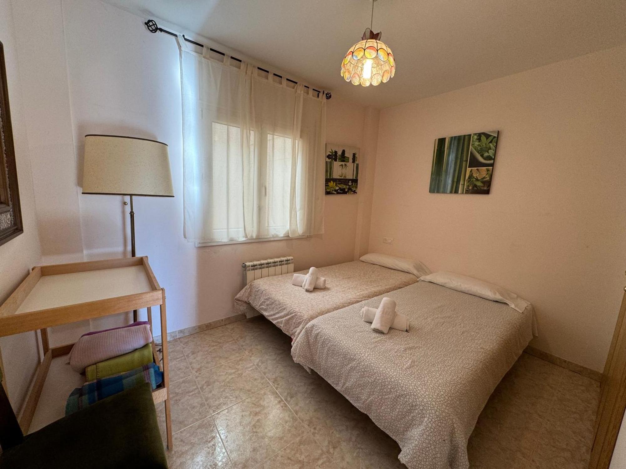 Piso En El Centro Con Vistas Al Mar Y Balcon Apartment Roses Exterior photo